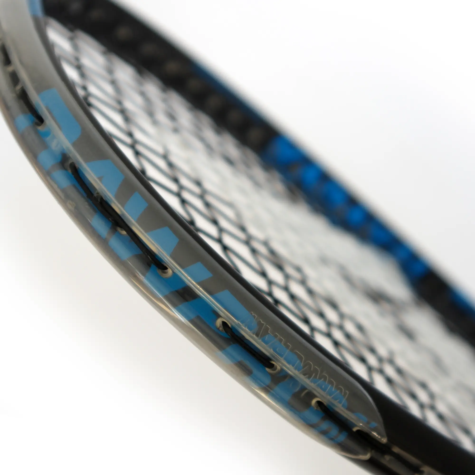Karakal Raw Pro 2.2 Joel Makin Signature Squash Racket - Image 5